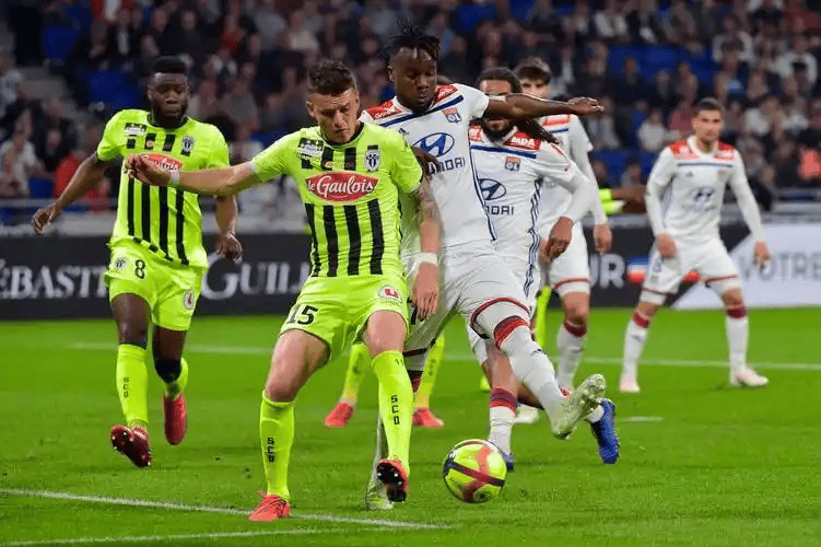 周五011法甲解析:斯特拉斯堡VS朗斯 主场龙冲欧VS残阵争冠队,伤停悬殊定博弈