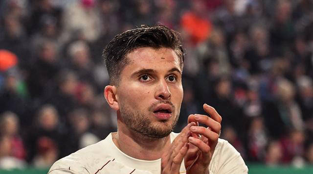 德甲焦点战:稳定状态的奥格斯堡迎战表现挣扎的科隆